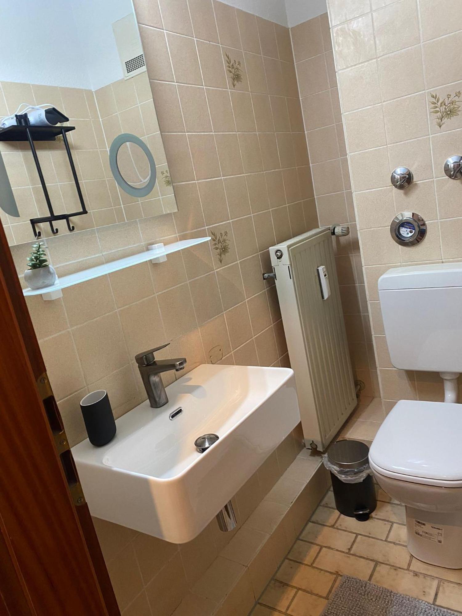 Charmante 1 Zimmerwohnung Mit Stellplatz Вюрцбург Екстер'єр фото